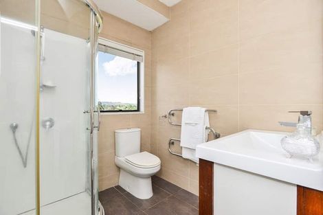 Photo of property in 20 Brownlee Place, Pukekohe, 2120