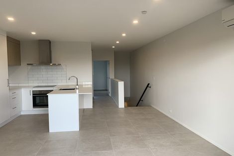 Photo of property in 10/18 Paraone Crescent, Takanini, 2112