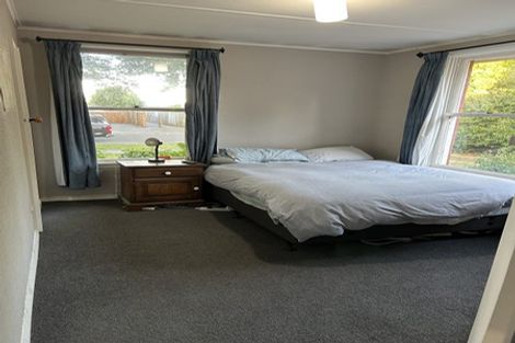 Photo of property in 33 Guildford Street, Burnside, Christchurch, 8053
