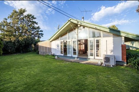 Photo of property in 63 Strasbourge Street, Martinborough, 5711