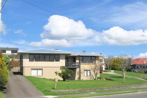 Photo of property in 60 Vale Street, Otumoetai, Tauranga, 3110