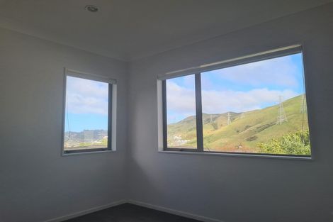 Photo of property in 14 Gifford Grove, Churton Park, Wellington, 6037