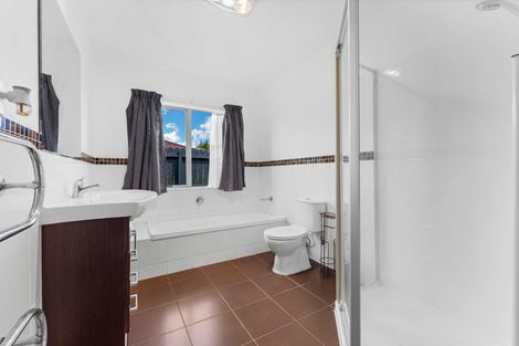 Photo of property in 9 Maadi Place, Papakura, 2110