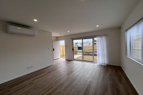 Photo of property in 9 Sheralee Place, Bucklands Beach, Auckland, 2014