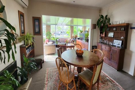 Photo of property in 11 Boyd Avenue, Mangere Bridge, Auckland, 2022