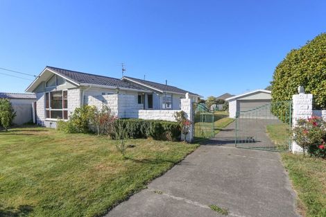Photo of property in 17 Riwai Street, Templeton, Christchurch, 8042