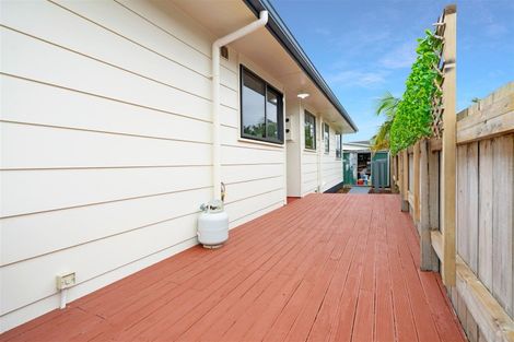 Photo of property in 2a Murillo Place, Henderson, Auckland, 0612