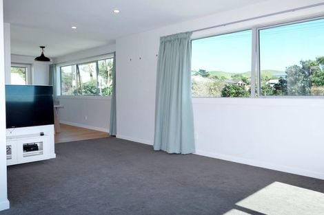 Photo of property in 90 Muri Road, Pukerua Bay, Porirua, 5026