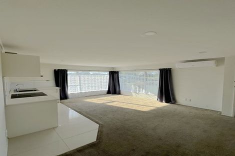 Photo of property in 1/73 Stanniland Street, Sunnyhills, Auckland, 2010