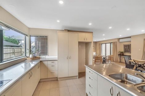 Photo of property in 15a Burdale Street, Riccarton, Christchurch, 8011