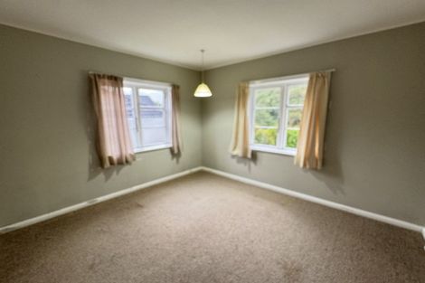 Photo of property in 40 Sunshine Avenue, Karori, Wellington, 6012
