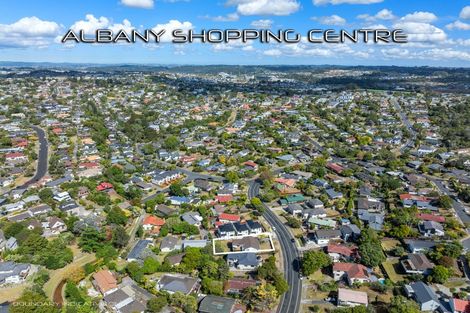 Photo of property in 38 John Downs Drive, Browns Bay, Auckland, 0630