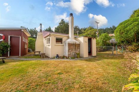 Photo of property in 67 Shag Point Road, Shag Point, Palmerston, 9482