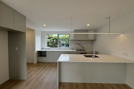 Photo of property in 4/39 Archers Road, Hillcrest, Auckland, 0629