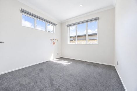 Photo of property in 3 Konoba Avenue, Kumeu, 0810