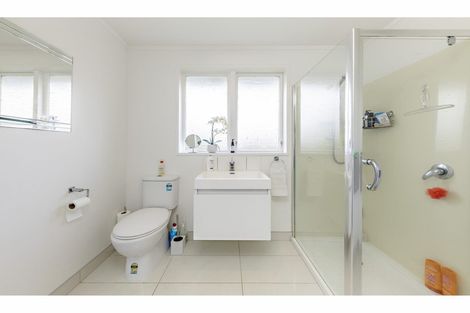 Photo of property in 1/23 Sikkim Crescent, Clover Park, Auckland, 2019