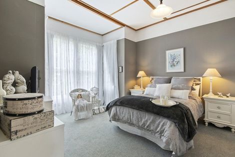 Photo of property in 165 Cambridge Street, Levin, 5510