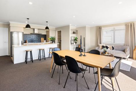 Photo of property in 98 Penetaka Heights, Pyes Pa, Tauranga, 3112