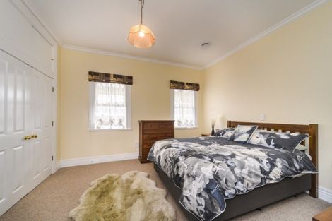 Photo of property in 161 Bridge Street, Bulls, 4818