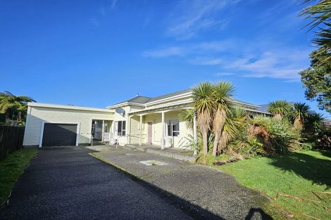 Photo of property in 19 Palmerston Street, Greymouth, 7805