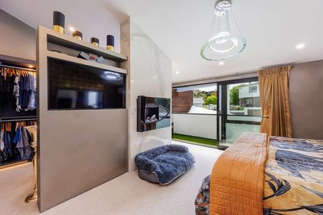 Photo of property in 3 Holyoake Place, Chatswood, Auckland, 0626