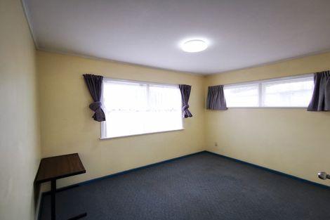 Photo of property in 1/88 Tirimoana Road, Te Atatu South, Auckland, 0602