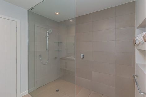 Photo of property in 190 Roslyn Road, Levin, 5510