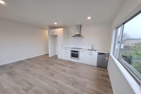Photo of property in 33 Fulford Street, New Plymouth, 4310