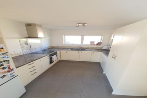 Photo of property in 2/23 South Street, Papakura, 2110