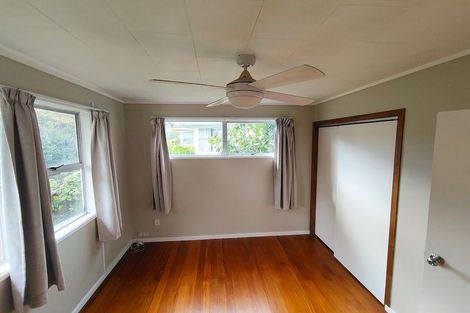 Photo of property in 59 Chilcott Road, Henderson, Auckland, 0612