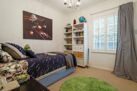Photo of property in 12 Bassett Road, Remuera, Auckland, 1050