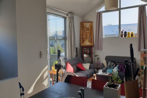 Photo of property in 2/473 Barbadoes Street, Edgeware, Christchurch, 8013