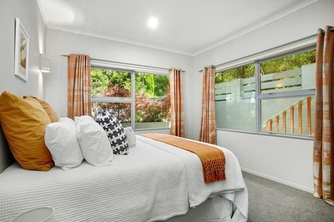 Photo of property in 16 Westwood Road, Tawa, Wellington, 5028