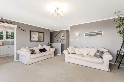 Photo of property in 23 Cypress Drive, Maungaraki, Lower Hutt, 5010