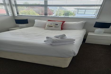 Photo of property in 40c Hutcheson Street, Sydenham, Christchurch, 8023