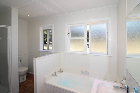 Photo of property in 92 Chester Road, Clareville, Carterton, 5791