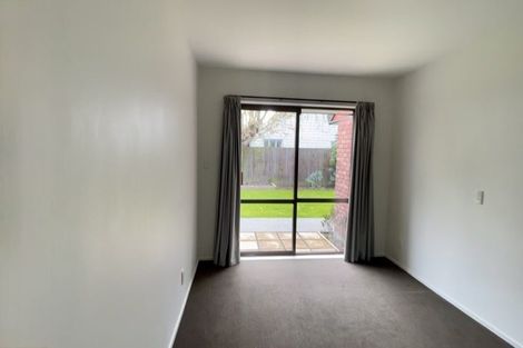 Photo of property in 242 Memorial Avenue, Burnside, Christchurch, 8053