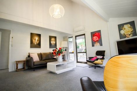 Photo of property in 266 Victoria Avenue, Hokowhitu, Palmerston North, 4410