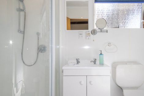 Photo of property in 17 Inverness Crescent, Arrowtown, 9302