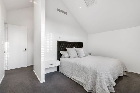 Photo of property in 27 Idris Road, Fendalton, Christchurch, 8052