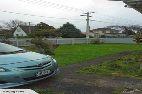 Photo of property in 5 Waldie Grove, Avalon, Lower Hutt, 5011