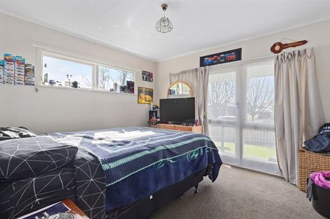 Photo of property in 1 Lilac Street, Melville, Hamilton, 3206