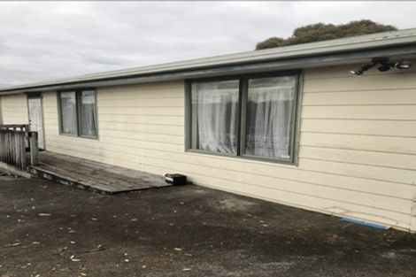 Photo of property in 2/10 Southview Place, Wattle Downs, Auckland, 2102