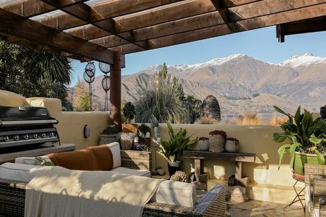 Photo of property in 48 Rutherford Road, Lake Hayes, Queenstown, 9371