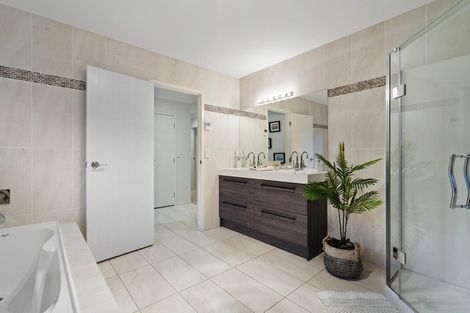 Photo of property in 329 Forestry Road, Waitoki, Kaukapakapa, 0871