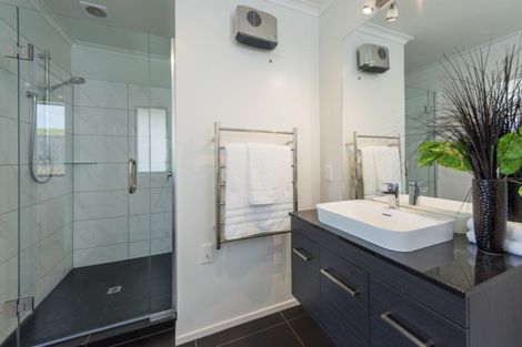 Photo of property in 16 Woolshed Drive, Stoke, Nelson, 7011