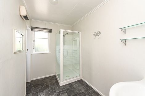 Photo of property in 62 Parkes Avenue, Saint Johns Hill, Whanganui, 4501