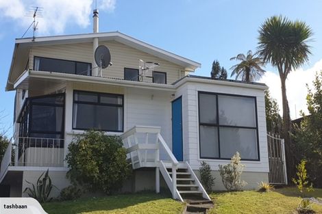 Photo of property in 13 Tirita Street, Kawaha Point, Rotorua, 3010