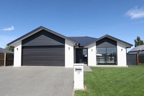 Photo of property in 17 Roxburgh Place, Tinwald, Ashburton, 7700