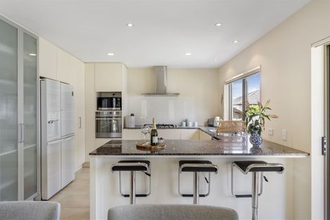 Photo of property in 30 Bellagio Way, Flat Bush, Auckland, 2019